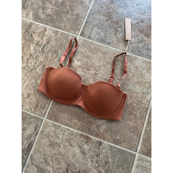 Skims Fits Everybody Strapless Bra Bronze 32B - Picture 4 of 7